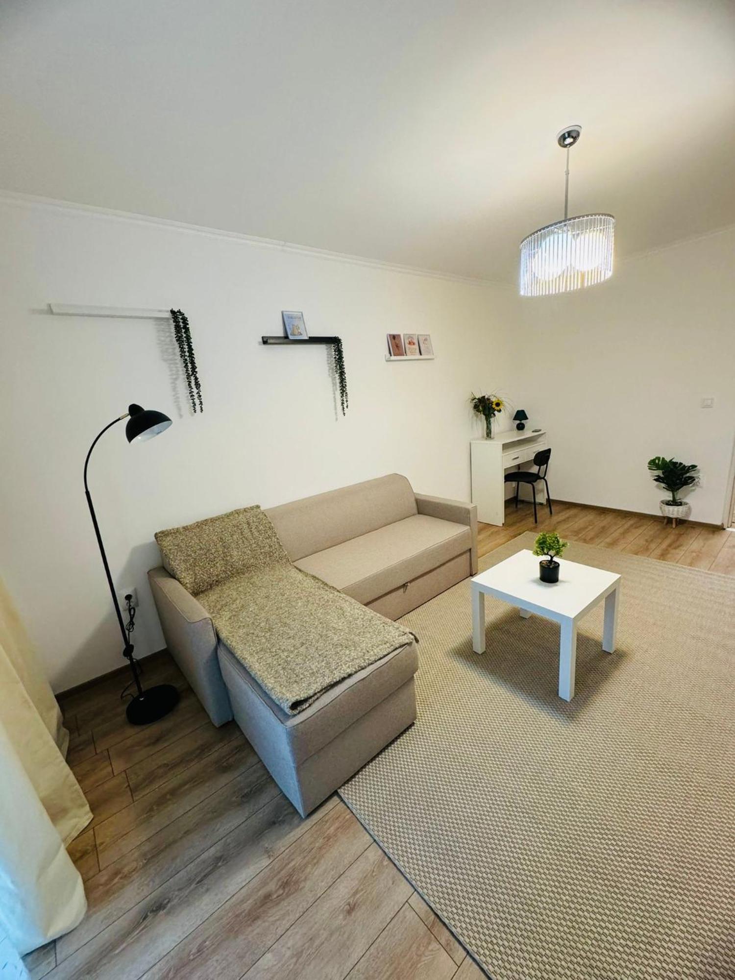 A'S Apartment Onesti Zewnętrze zdjęcie